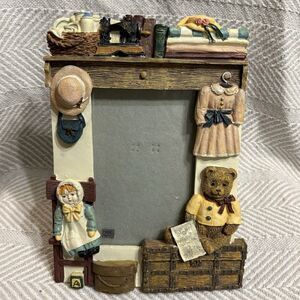 Vintage Figi Graphics Frame for 3.5"X5" Pic Girls Toys